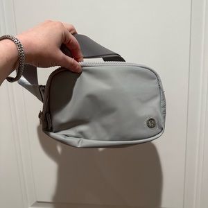Lululemon belt bag silver